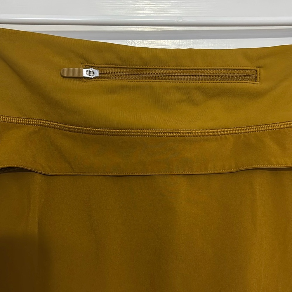 Lululemon | LIKE NEW | Play Off The Pleats Mid Rise Skirt | Gold Spice | Size 8 - Picture 9 of 12